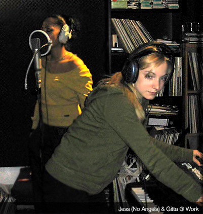Jess (No Angels) und Gitta Hauenherm©